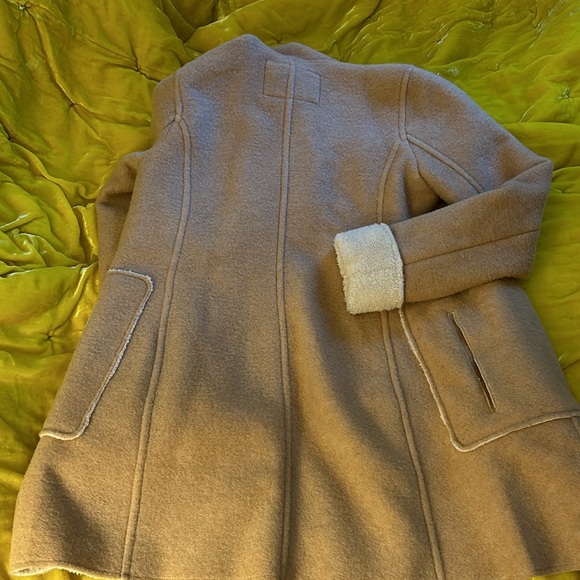 BCBG wool coat with fleece lining - Picture 6 of 7